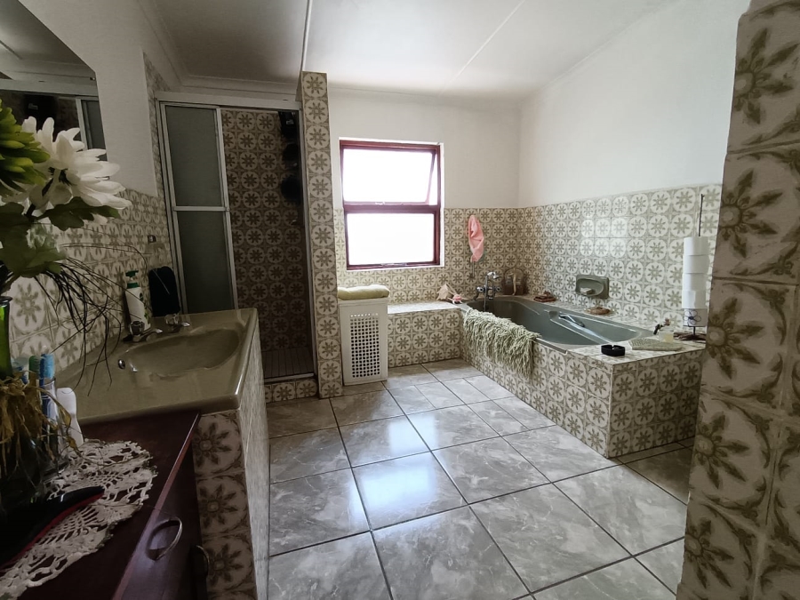 4 Bedroom Property for Sale in Bot River Western Cape
